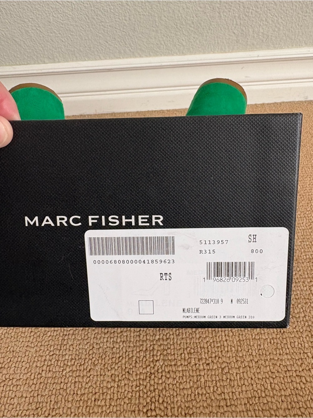 EUC Marc Fisher Abilene Emerald Green Suede Pointed-Toe Pumps, Size 9 - Picture 2 of 3